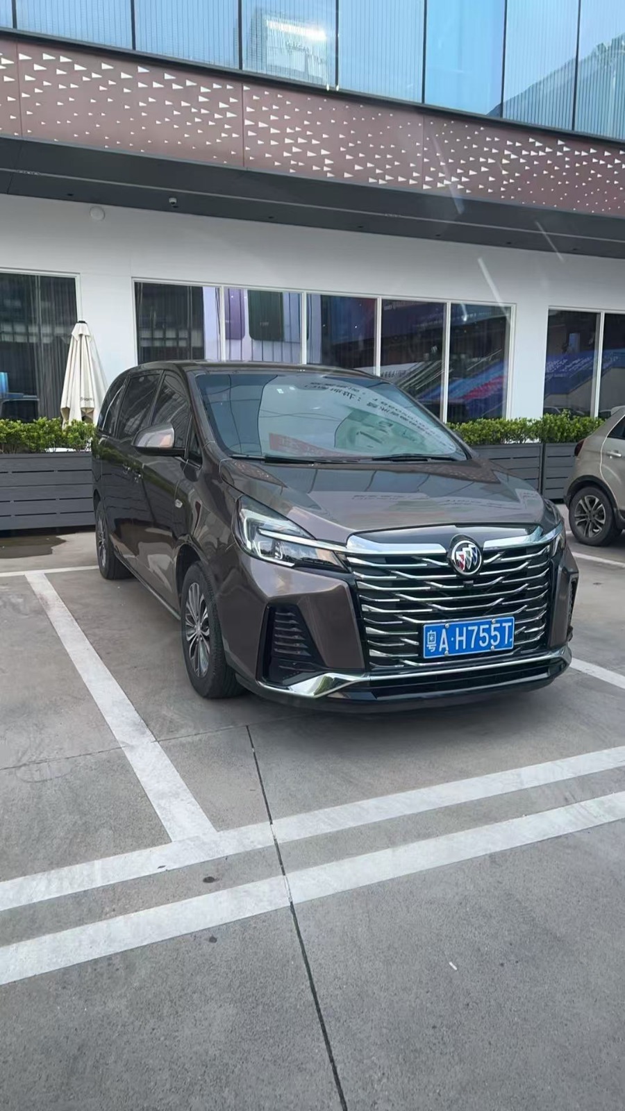 Foto 3 Alphard Hongkong