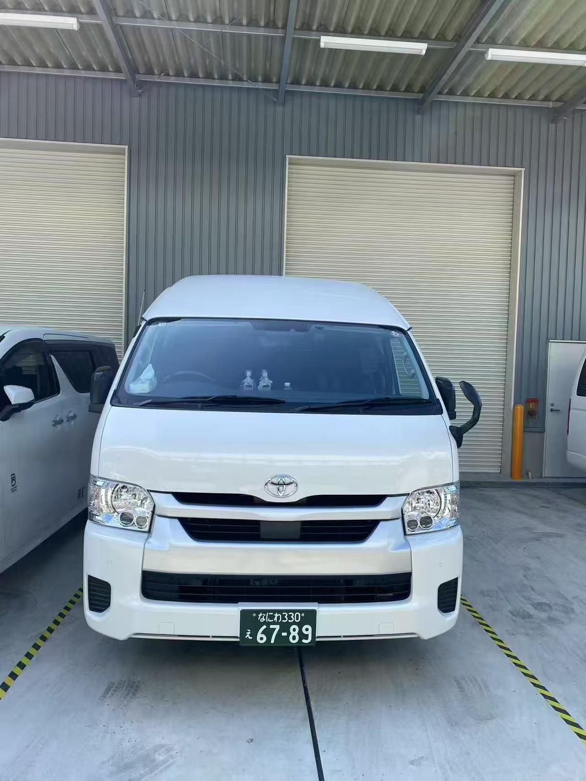 Toyota HiAce - Osaka di Jepang